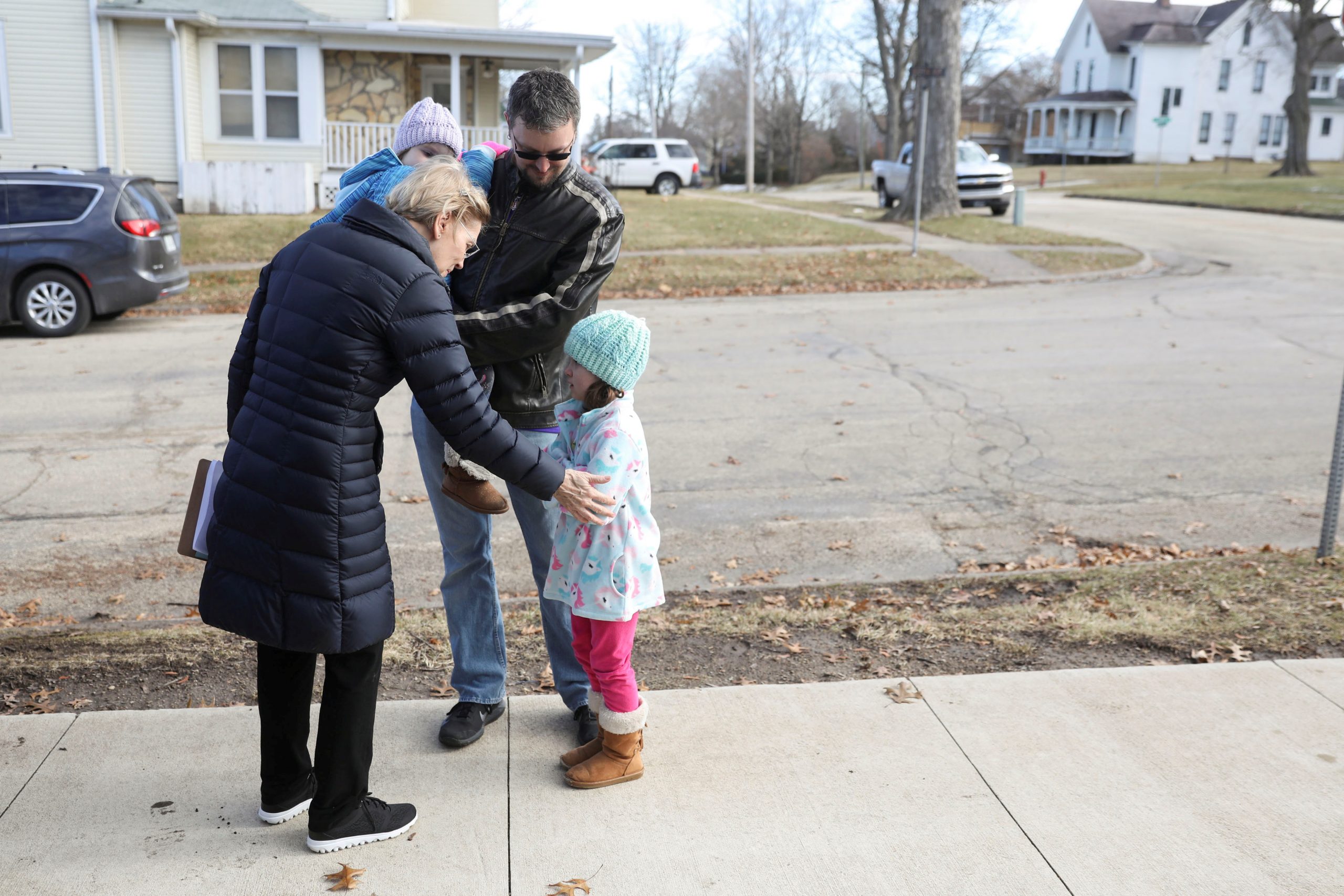 White House Contender Warren, Drawing on Academic Background, Proposes Bankruptcy Reform