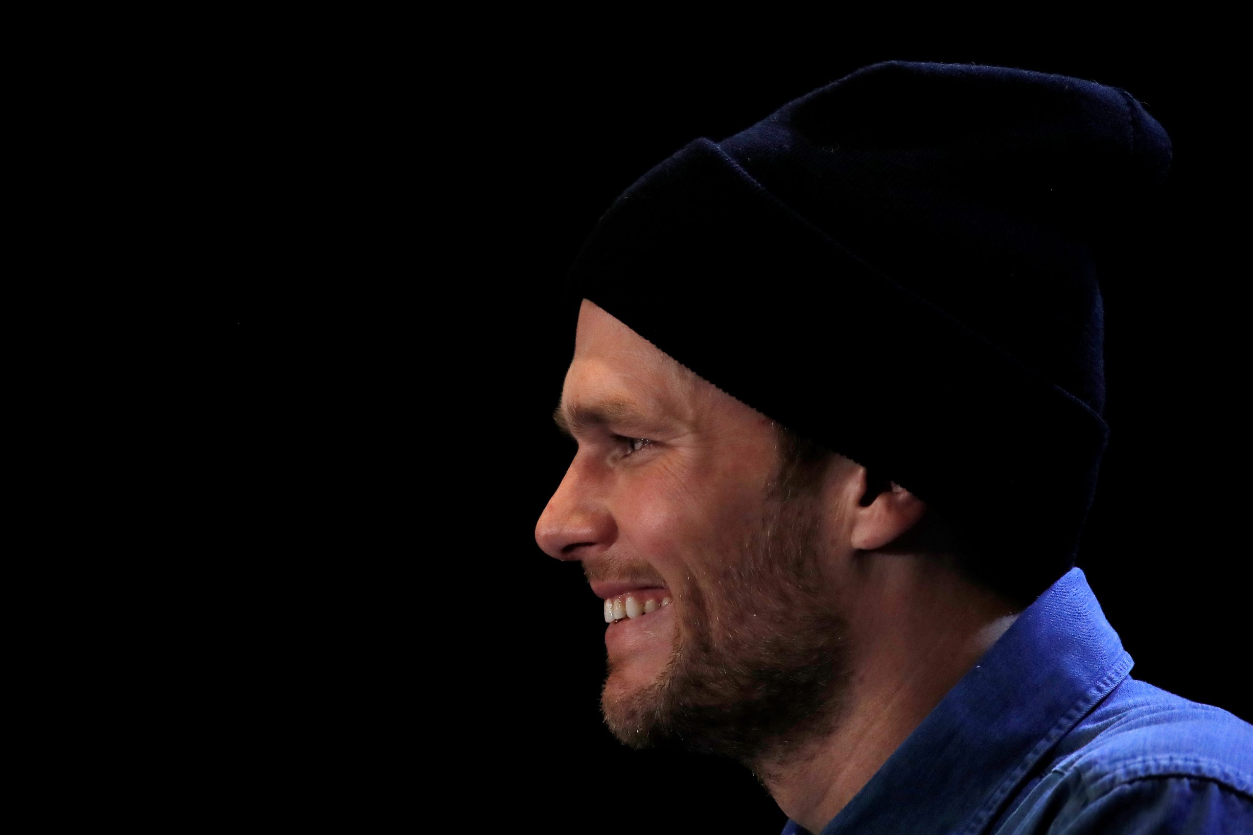 Tom Brady’s Tweet Gives Bored Sports Fans a Break From Coronavirus Blues