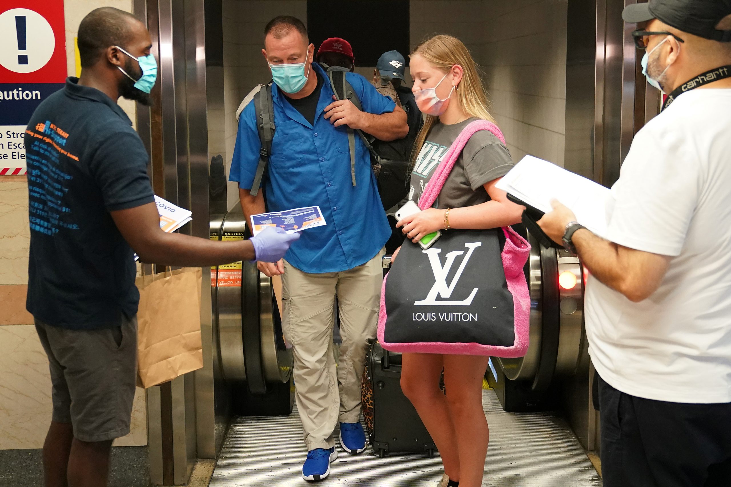 Quarantine ‘Checkpoint’ Opens at New York City’s Penn Station to Enforce Travel Rules