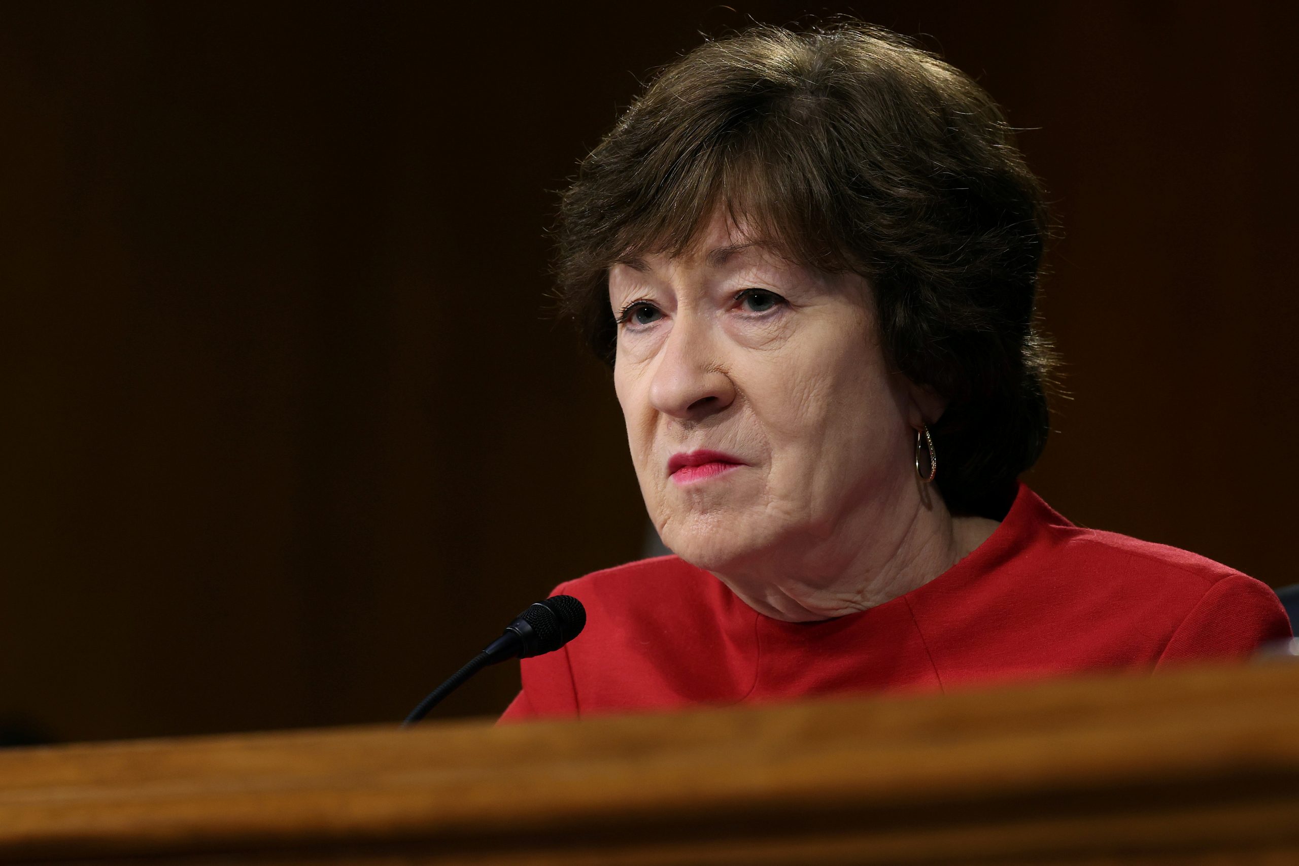 US Senator Collins Defends Romney, Cheney From Republican Attacks
