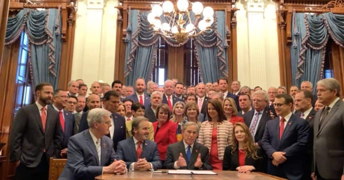 Texas Governor Signs Bipartisan Heartbeat Bill Into Law To Save Lives ‘From the Ravages of Abortion’