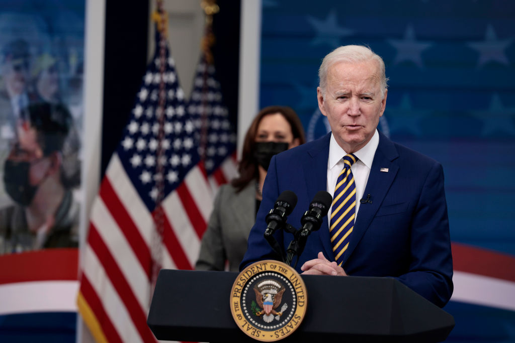 Biden Admin Reportedly Considering Requiring Travelers to US to Quarantine Even if They Have a Negative Test
