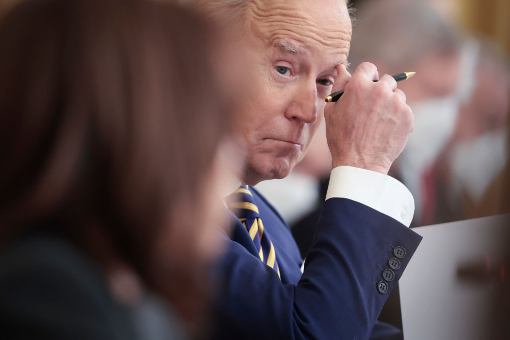 Alan Dershowitz Shoots Down Biden’s SCOTUS Pledge: ‘Race and Gender Should Never Play a Role’