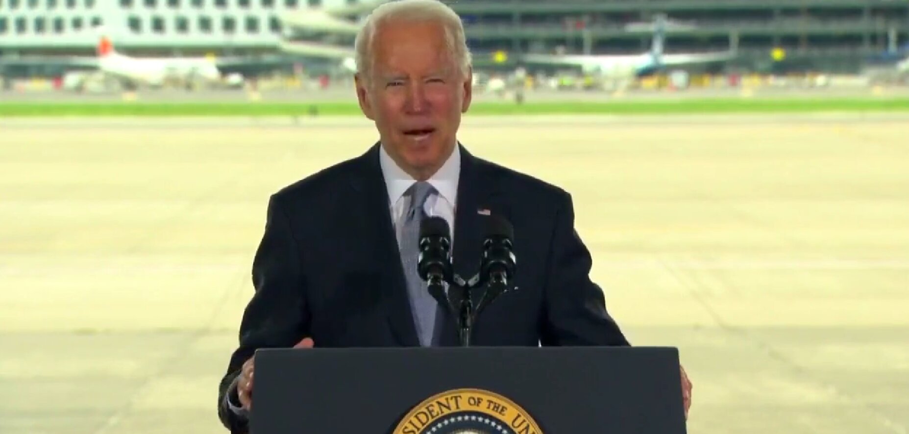 ‘With My Own Paw’: Biden Recalls Writing Infrastructure Bill