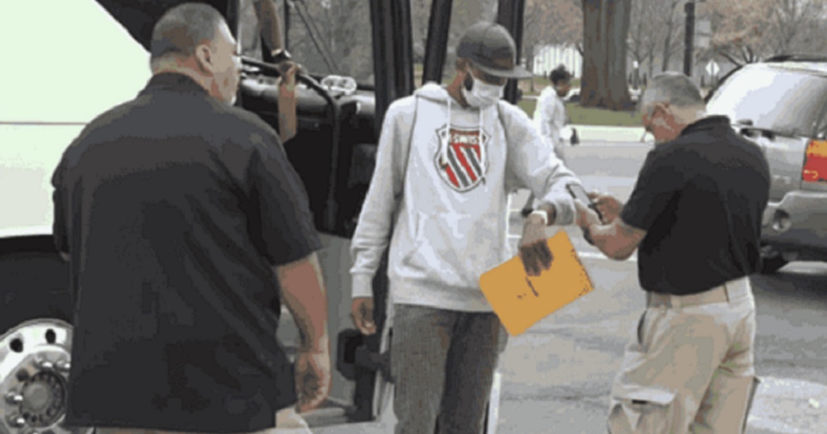 After Gov. Abbott Announced He’d Ship Illegal Immigrants to DC, Texas Mayor Has Noticed a Huge Change