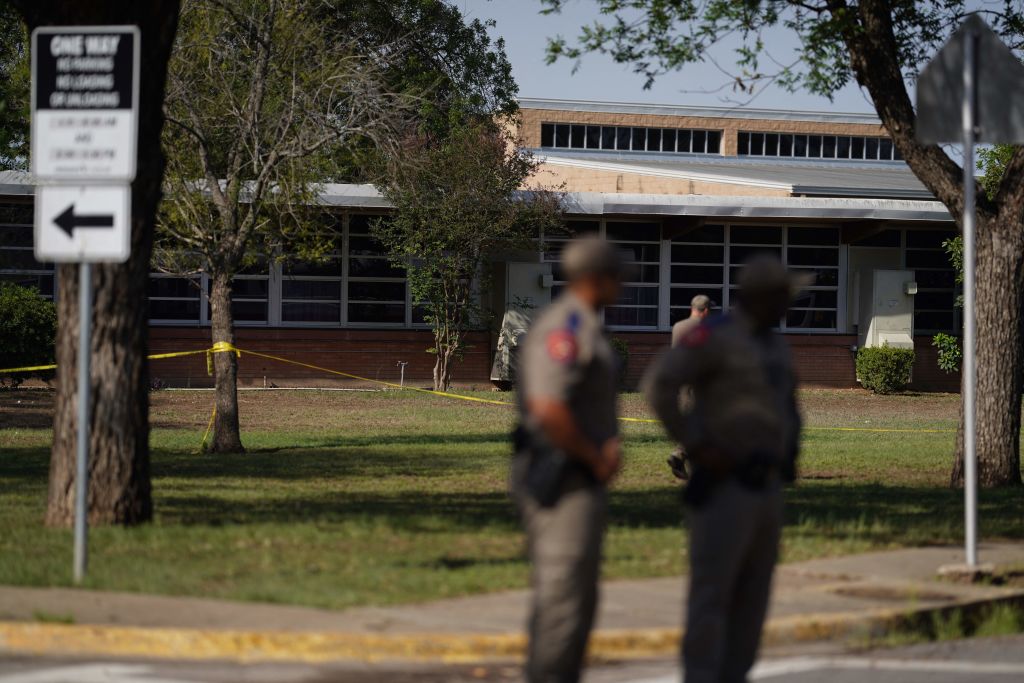 ‘Go in There!’: Officers Reportedly Waited Outside Uvalde School As Shooter Was Inside