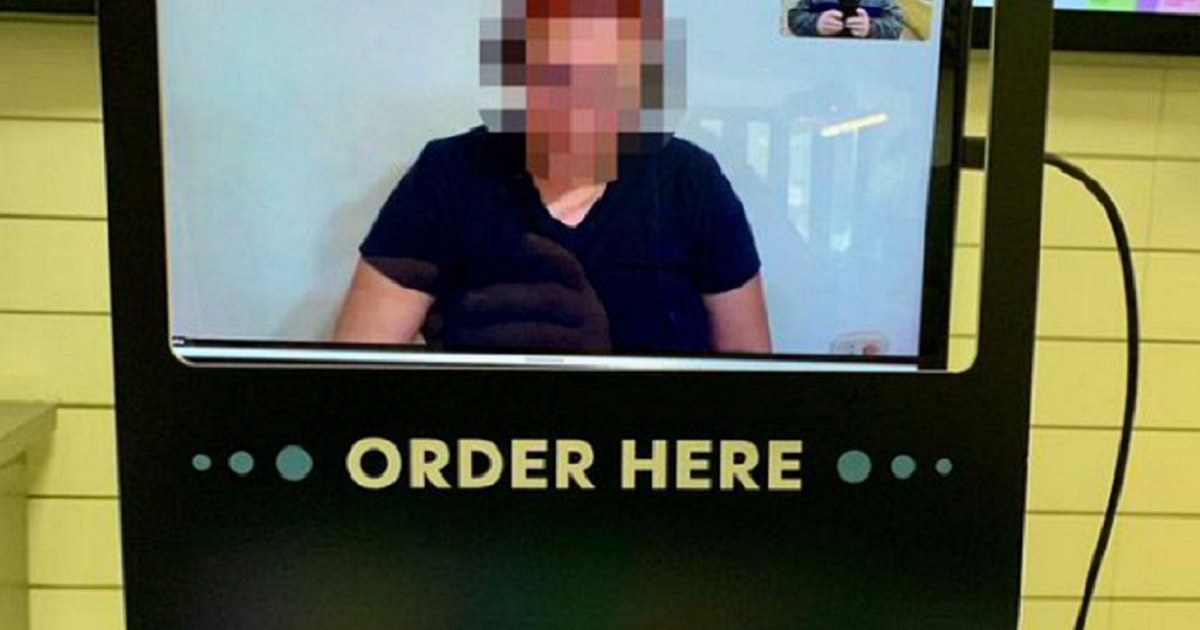 Restaurant Chain Outsources Cashiers, Now You'll Have Order Through a Nicaraguan Call Center