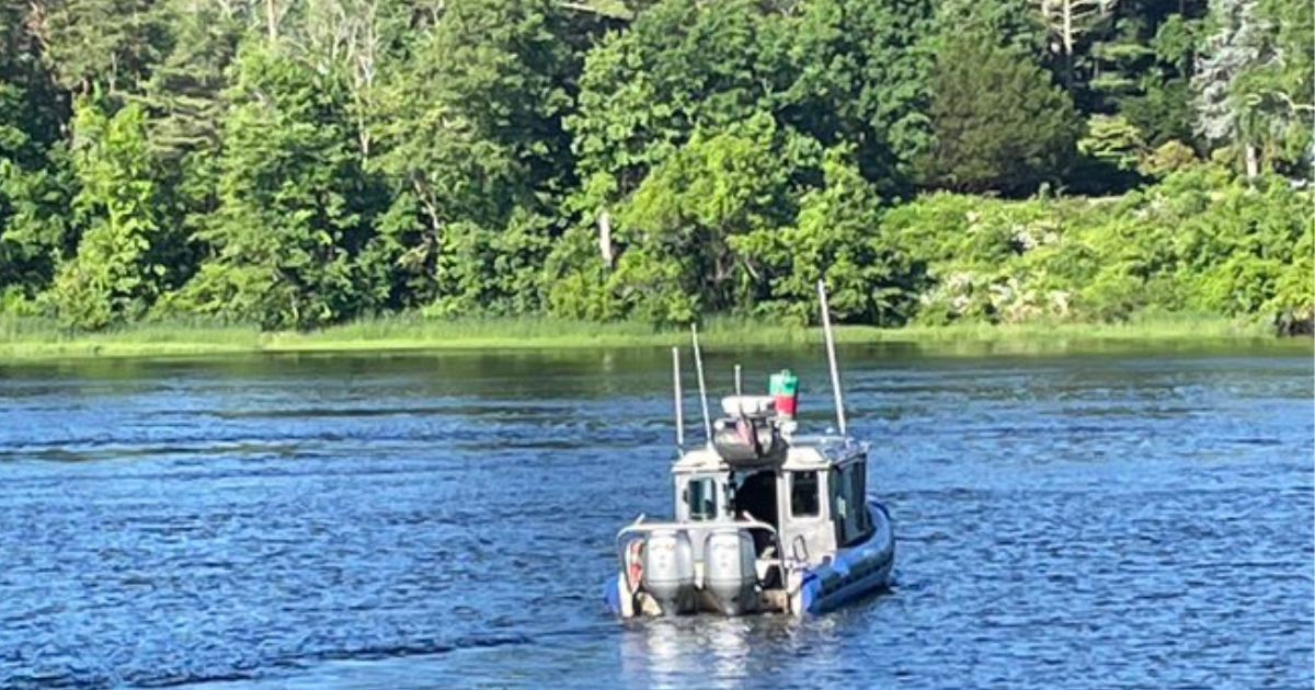 Hero Mom Sacrifices Herself to Save Her Child After Fishing Disaster, Other Child Missing