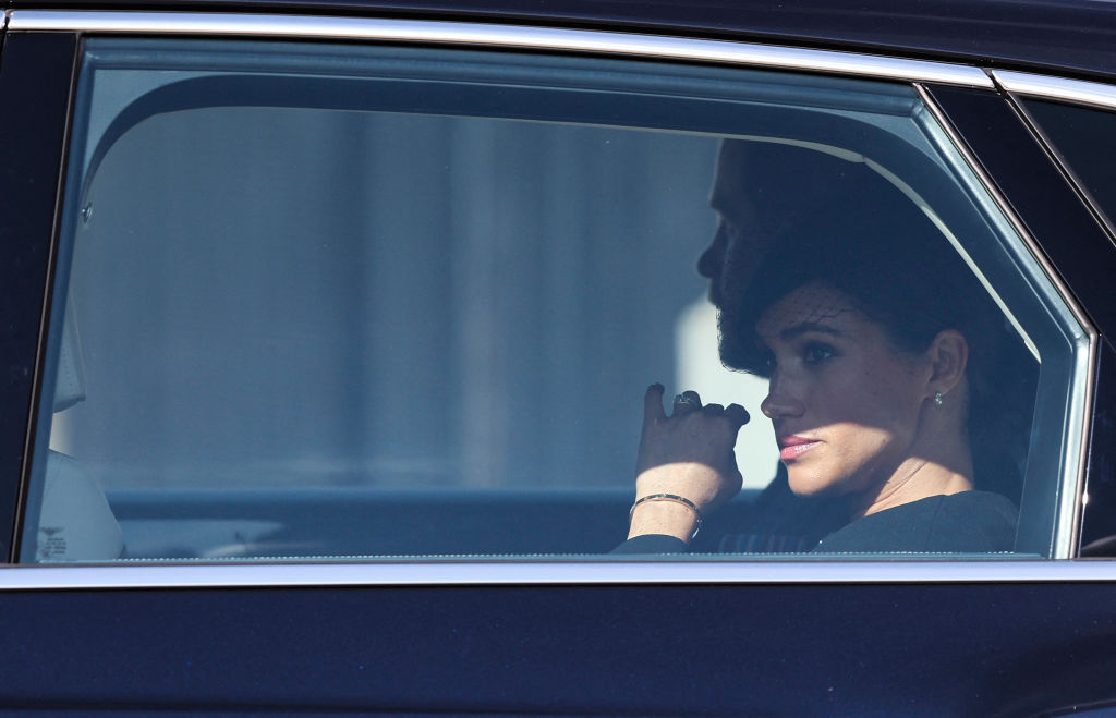 Body Language Experts Notice Meghan Markle's Behavior During Queen Memorial, Reveal What It Means