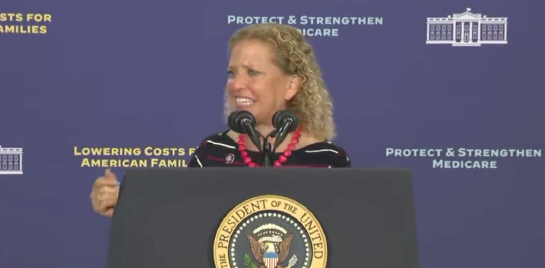 Congresswoman Attempts to ‘Wake Up’ Crowd During Event With Biden