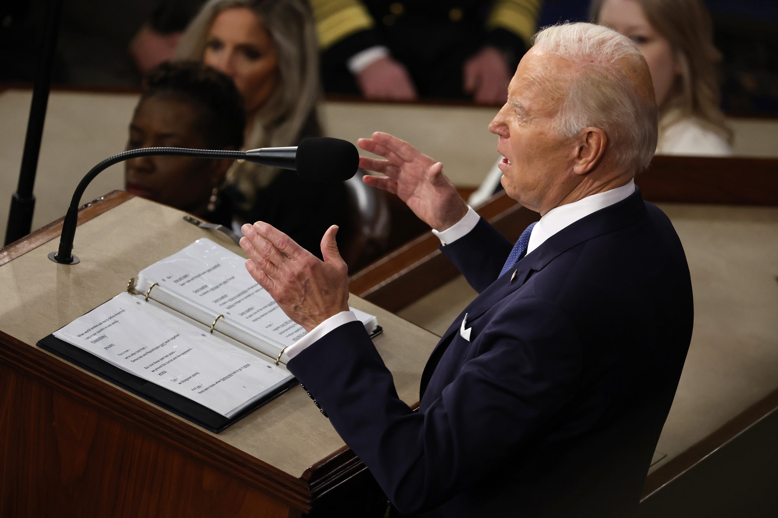 Biden Stumbles While Congratulating Schumer on a ‘Slightly Bigger Majority’