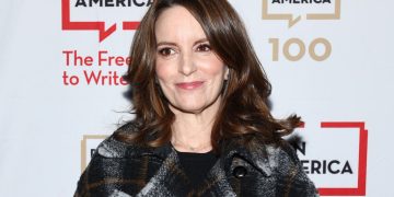 Tina Fey in Talks to Take Over SNL: Report