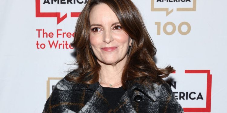 Tina Fey in Talks to Take Over SNL: Report