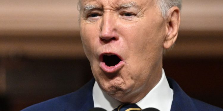 Federal Judge Blocks Biden’s New Border Policy After Challenge from ACLU