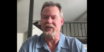 Flash Shelton offers his services to help homeowners remove squatters.