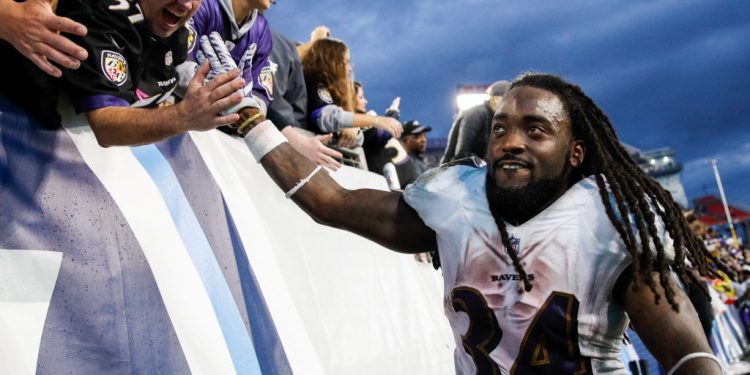 Former NFL Running Back Alex Collins Dies At 28