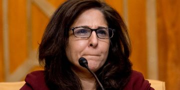 Top Biden Adviser Gives WH Press Front Row Tickets to How Incompetent Joe’s Administration Is