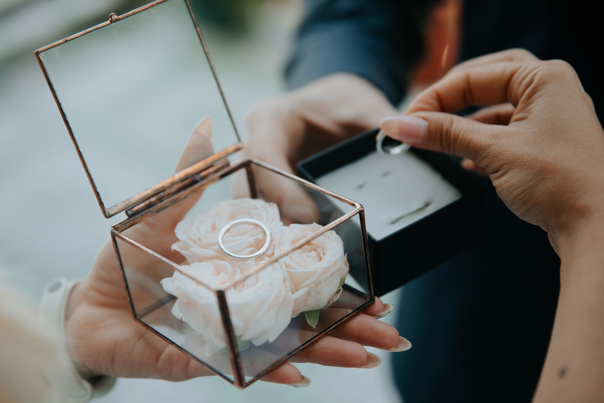 Twins Who Married Twins Are Set to Host Wedding-Themed Jewelry Show