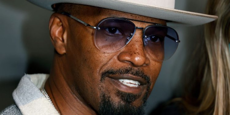 Jamie Foxx Praises God Following Health Scare