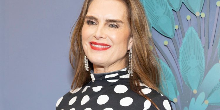 Brooke Shields Announces New Book On ‘Power of Aging’