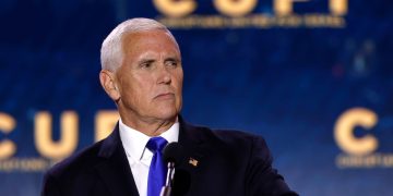 ‘Should Never Be President’: Pence Reacts to Latest Trump Indictment