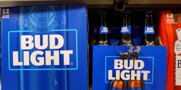 ‘Make That Brand Great Again’: Anheuser-Busch Heir Offers to Buy Back Company