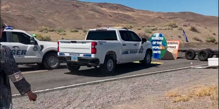 Climate Protesters Block Traffic in Nevada – Until the Tribal Police Get Involved