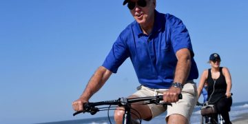 ‘Not Had A Break?’: Doocy Pokes Holes in Biden’s Excuse As to Why He Hasn’t Been to East Palestine