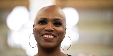 Massachusetts Rep Astonishes CNN Host With Border Claim