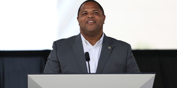 Dallas Mayor Eric Johnson Says He Is Switching to Republican Party