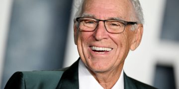 Jimmy Buffett’s Sister Reveals They Battled Cancer at Same Time