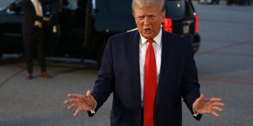 GOP Governor Suggests There’s a ‘Good Shot’ Biden, Trump Won’t Be on 2024 Ballot