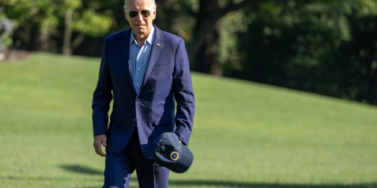 Biden Bizarrely Says He Has ‘No Home to Go to’ – Claims He’s Not Vacationing at the Beach
