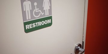 ‘Just Walk Out’: People Respond to Teacher’s Rule Limiting Bathroom Usage for Students