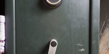 Safe Company Under Fire After It Confirms It Gave FBI Access to Defendant’s Safe