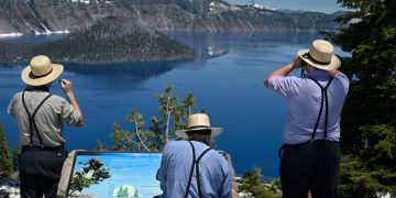 Amish Men ‘Shunned’ After Emergency Alert System Went Off