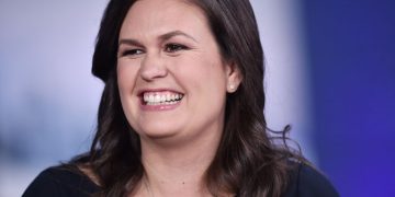 Sarah Huckabee Sanders Signs Executive Order to Ban Anti-Women Language From State Government