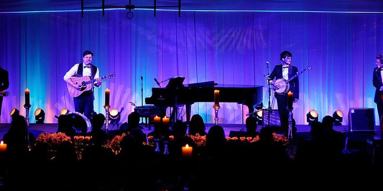 Former Mumford & Sons Member Speaks Out Against Cancel Culture