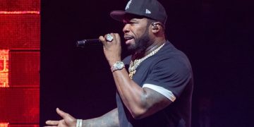 ‘Get the Fvck Up’: 50 Cent Blasts Biden Spending Time at the Beach While World Is in Crisis