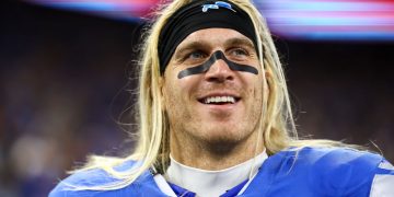 NFL Player Brings Parents Who Were in Israel Amid War With Hamas to Game After Their Return to US