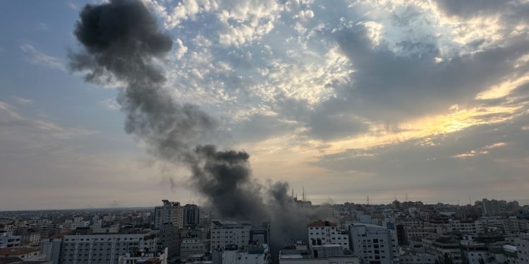 Hamas Leader Explains Reasoning Behind Deadly Prisoner Captures Underway in Israel