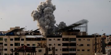 Hamas Threatens to Execute Israeli Civilian Hostages