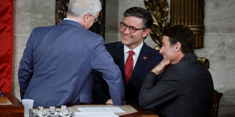 Mike Johnson Wins Speaker Vote With No Republican Defections