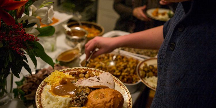 Walmart, ALDI Slashing Costs of Thanksgiving Meals