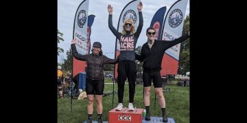 This Twitter screen shot shows transgender cyclists Tessa Johnson and Evelyn Williamson.