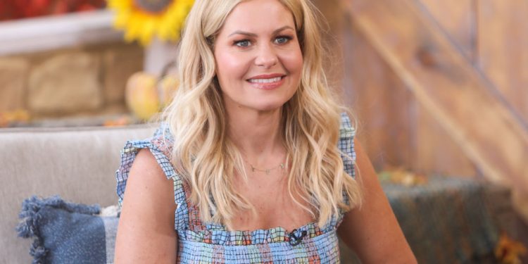 Candace Cameron Bure Says Christmas Is About Sharing Jesus Christ