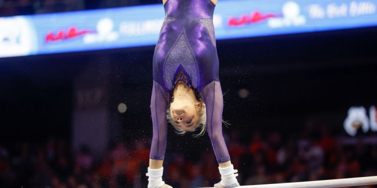 ‘Not Worth It’: College Athlete Says She Stopped Attending Classes in Person Over Threats