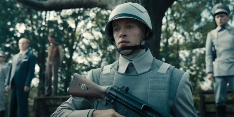 The above image is a still from "The Hunger Games: Ballad Of Songbirds & Snakes" trailer.