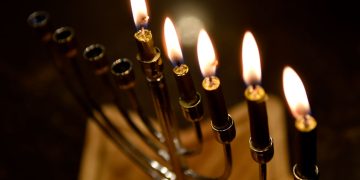 London Council Reverses Decision to Cancel Hanukkah Menorah Display