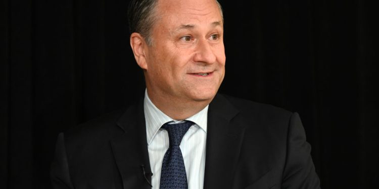 Kamala Harris’ Husband Slammed After Since-Deleted ‘Story of Hanukkah’